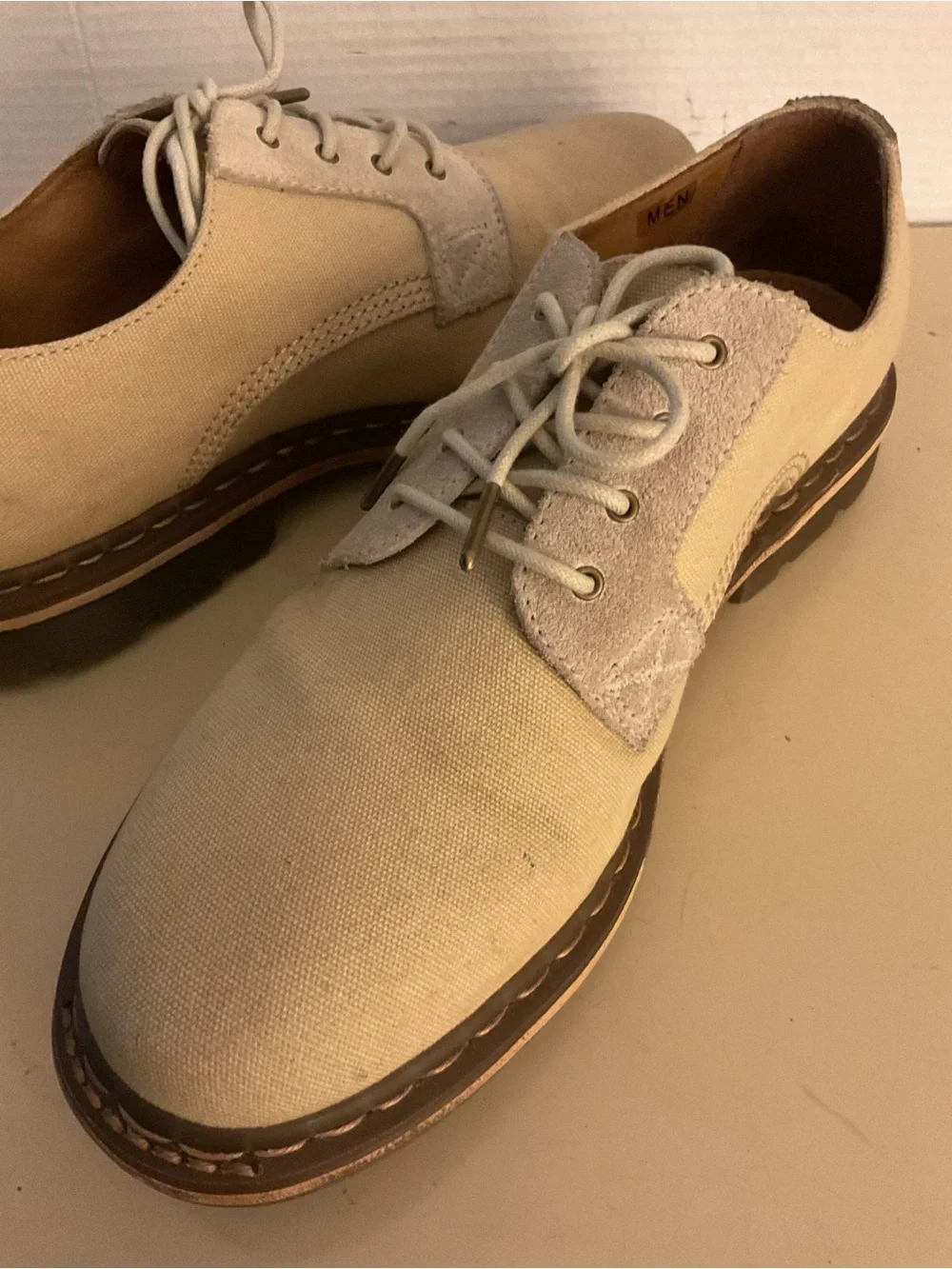 Dr. Martens men’s tan canvas suede Oxford shoes US 13